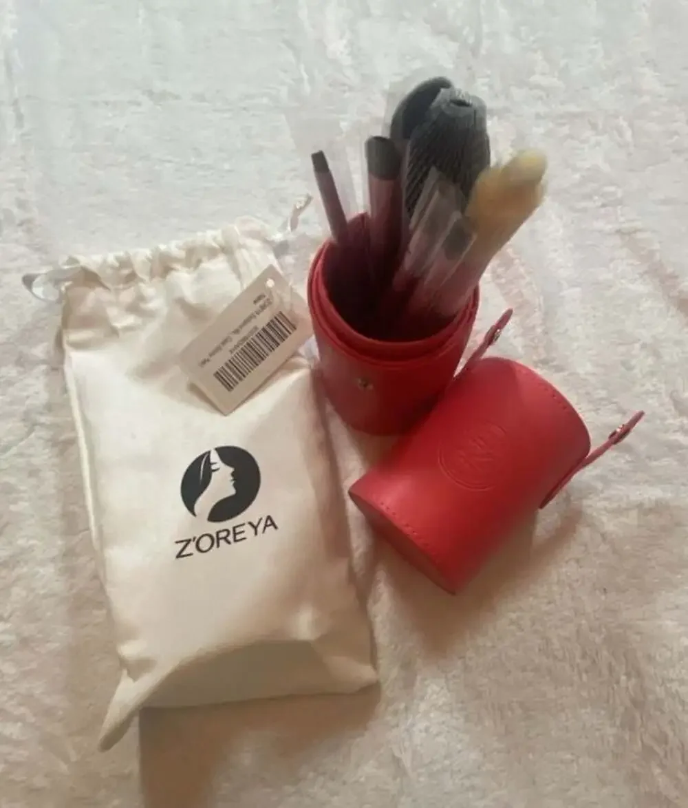 Z'OREYA Exclusive Makeup Brush Case in Smoky Pink with Brushes